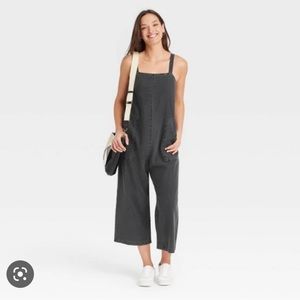 Universal Thread :: linen jumpsuit :: size XS